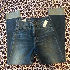Gap slim high rise cigarette jeans. Women’s size 26.